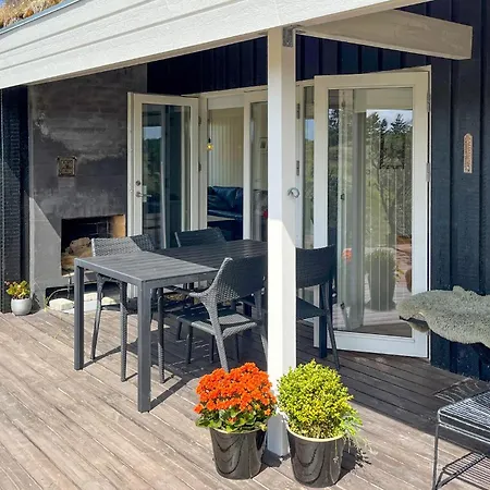 3 Bedroom Amazing In Saltum